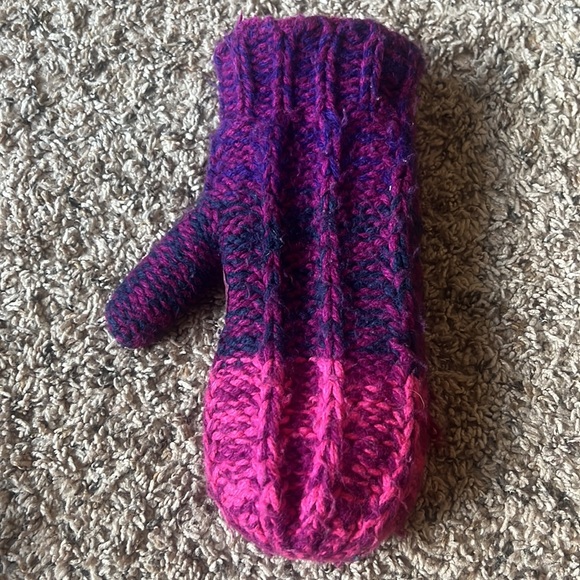 3/$20 Pink and purple knit Mittens - Picture 2 of 8